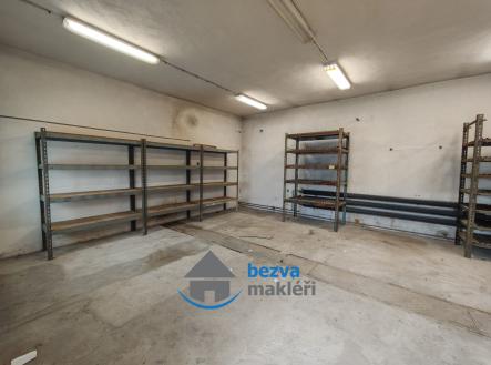 Pronájem komerčního objektu, sklad, 63 m²