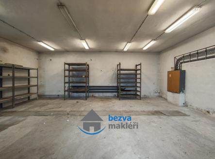 Pronájem komerčního objektu, sklad, 63 m²