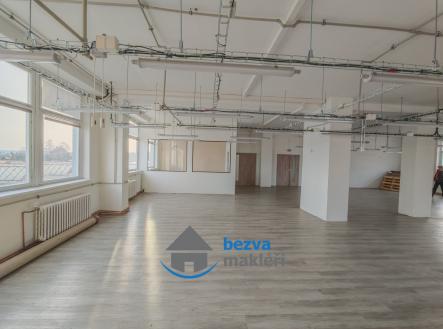 Pronájem komerčního objektu, výroba, 189 m²