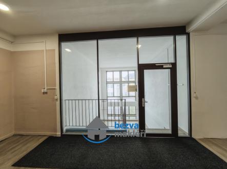 Pronájem komerčního objektu, výroba, 48 m²