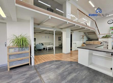 Pronájem - kanceláře, 190 m² obrázek