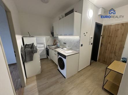 Pronájem bytu, 2+kk, 35 m²