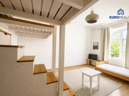 Pronájem bytu, 2+kk, 48 m²