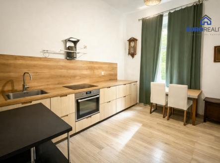 Pronájem bytu, 2+kk, 48 m²