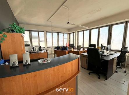 Pronájem kanceláře, 57 m²