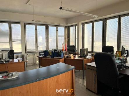Pronájem kanceláře, 57 m²