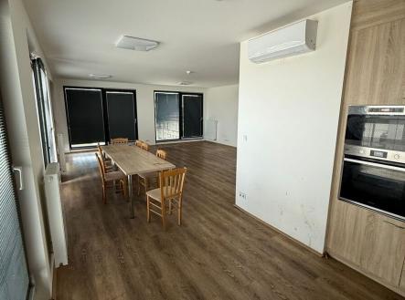 Pronájem bytu, 4+kk, 149 m²