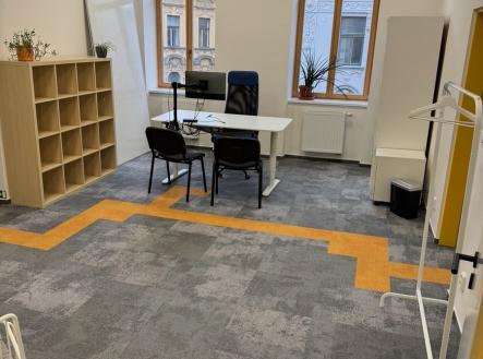 Pronájem kanceláře, 126 m²