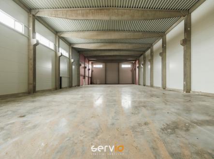 Pronájem skladu, 4 828 m²