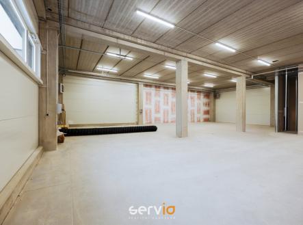 Pronájem skladu, 543 m²