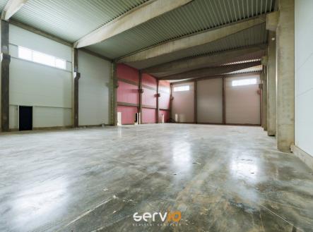 Pronájem skladovací prostor, 1 395 m²