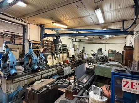 Prodej výrobní prostor, 3 967 m²