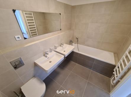 Pronájem bytu, 4+kk, 122 m²