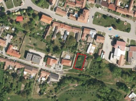 Prodej - pozemek, zahrada, 642 m²