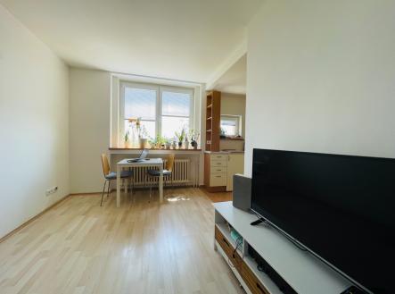 Pronájem bytu, 2+kk, 37 m²