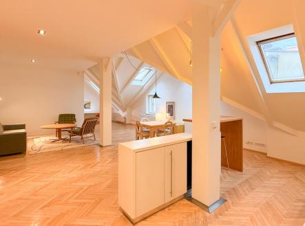 Pronájem bytu, 2+kk, 114 m²