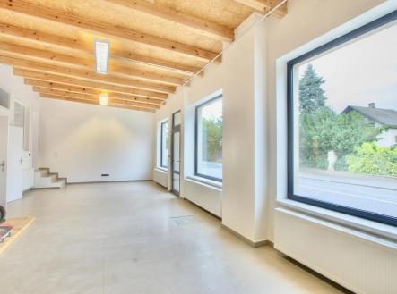 Pronájem obchodní prostory, 70 m²