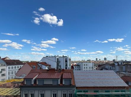Pronájem bytu, 3+kk, 61 m²