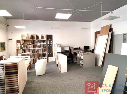 Pronájem obchodní prostor, 98 m²