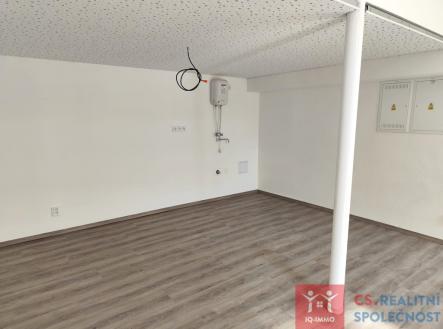 Pronájem obchodní prostory, 28 m²