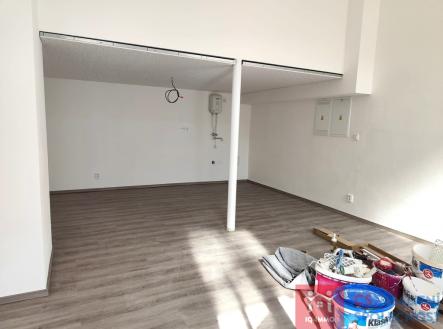 Pronájem obchodní prostory, 28 m²