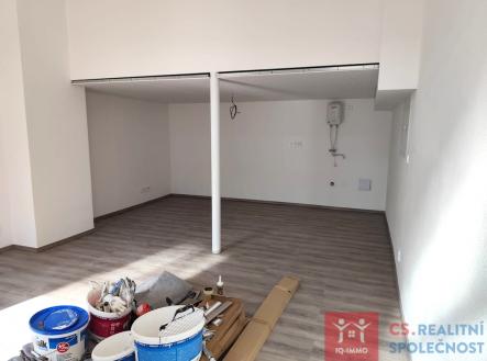 Pronájem obchodní prostory, 28 m²