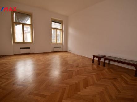 Pronájem bytu, 1+kk, 66 m²