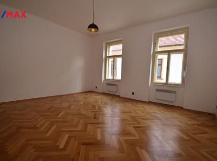 Pronájem bytu, 2+1, 78 m² obrázek