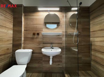 Pronájem kanceláře, 100 m²