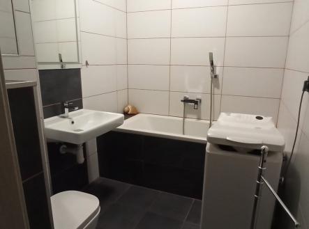 Pronájem bytu, 1+kk, 40 m²
