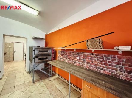 Pronájem obchodní prostor, 70 m²