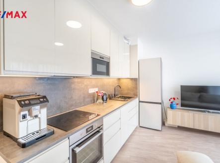 Pronájem bytu, 2+kk, 46 m²