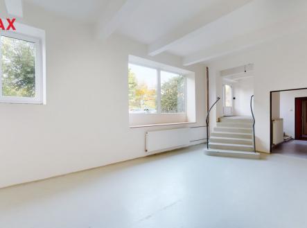 Pronájem obchodní prostor, 165 m²