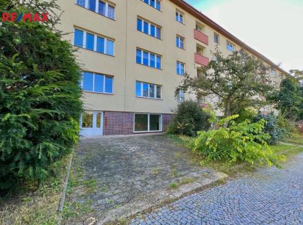 Pronájem obchodní prostor, 165 m²