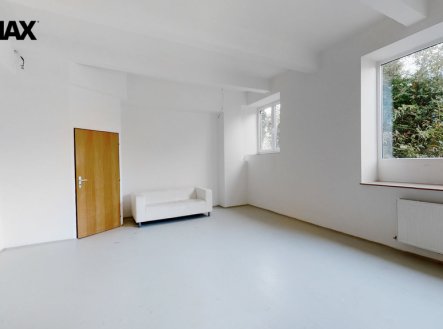Pronájem obchodní prostory, 165 m²