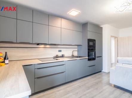 Prodej bytu, 3+kk, 75 m²