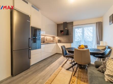 Pronájem bytu, 3+kk, 74 m²