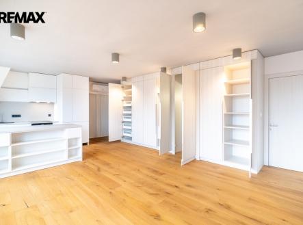 Pronájem bytu, 5+kk, 136 m²