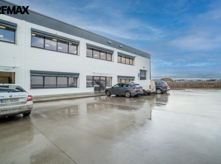 Pronájem kanceláře, 289 m²