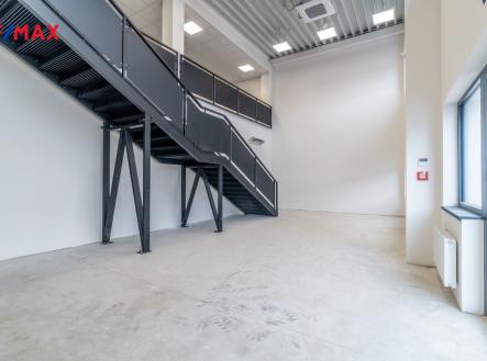 Pronájem obchodní prostor, 289 m²