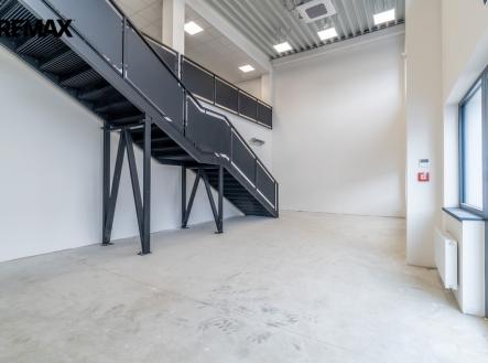 Pronájem obchodní prostory, 289 m²