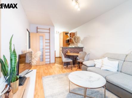 Pronájem bytu, 2+kk, 43 m²