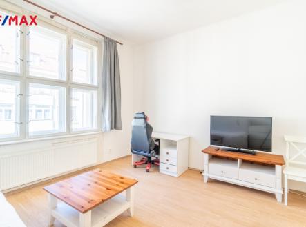 Pronájem bytu, 1+1, 55 m²
