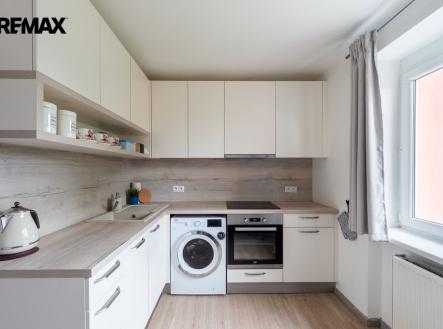 Pronájem bytu, 1+1, 32 m²