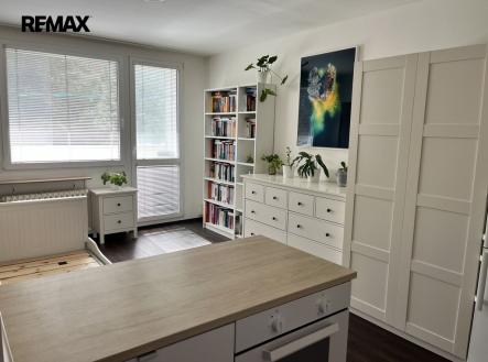 Pronájem bytu, 2+kk, 42 m²