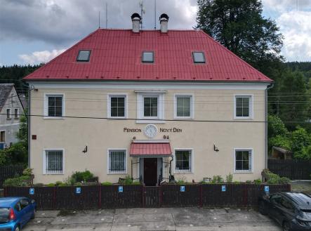 Prodej - dům/vila, 570 m²