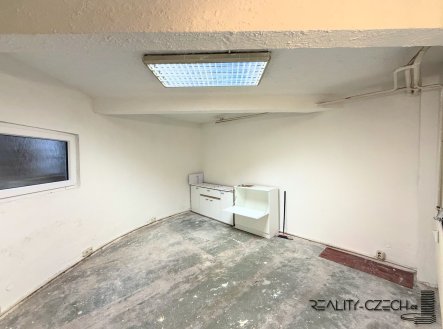 Pronájem komerčního objektu, jiný, 86 m²