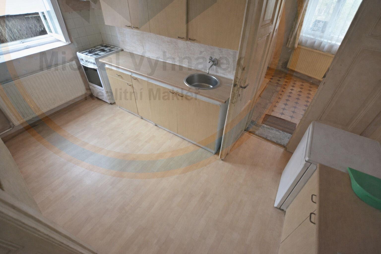 Prodej rodinného patrového domu v Libereci – Staré Město, ul. Zeyerova,  k rekonstrukci