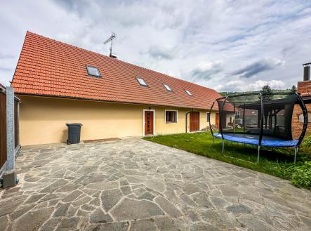 Prodej - dům/vila, 330 m²