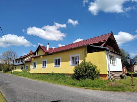 Prodej - dům/vila, 750 m²